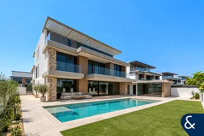 Exclusive I Vastu I Reserve I On the Pool