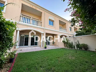 VACANT SOON! / Clean 2Br + M / Large Plot