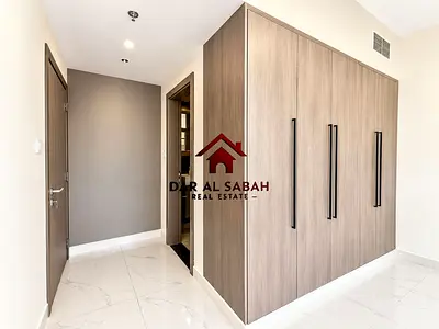 6 cheque payment/with parking/with balcony/with wardrobe/ready to move!