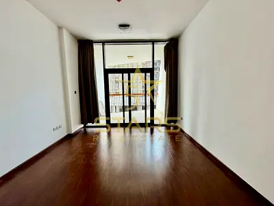 Vacant Studio | Wooden Flooring | Prime Investment