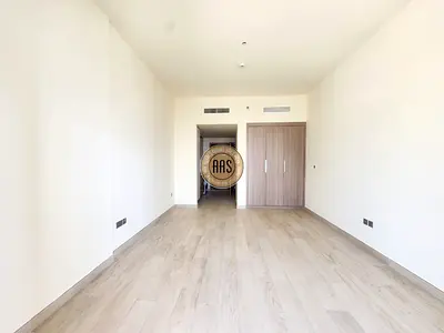 Branded ultra modern spacious ac and amenities free