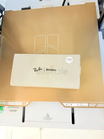 Ray-Ban Sunglasses in Original Case (Box included) - New