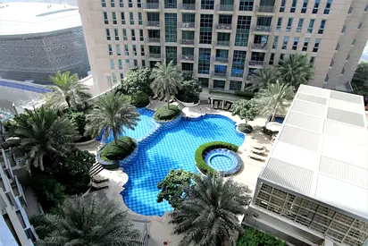 Bright 1 BR with Study I Pool View I ready to move