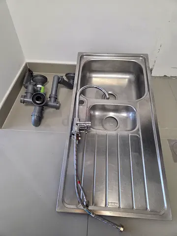 FRANKE stainless steel double bowl kitchen sink with drainer & FRANKE mixer tap and fittings