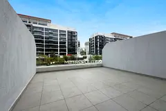 Spacious Studio | 70% on HO | Motivated Seller
