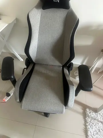 Navodesk Apex Core Gaming Chair, SoftKnit, Lumbar & Neck Pillows for Extra Support, 4D Armrests