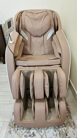 Full-Body Electric Massage Chair - Beige, Excellent Condition