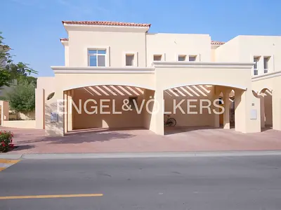 Type 4E | End Unit | Large Plot | Near Souk