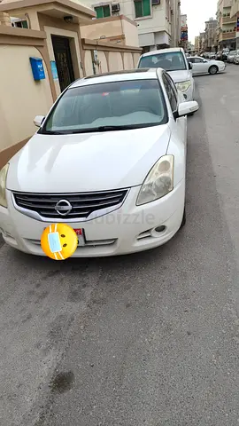 2012 Nissan Altima SL American Specs