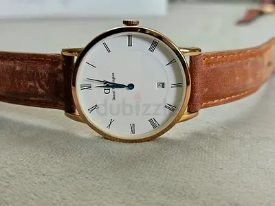 Classic Daniel Wellington-style Men's Dress Watch with Brown Leather Strap