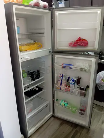 Used super general Top-Freezer Refrigerator - Good Working Condition