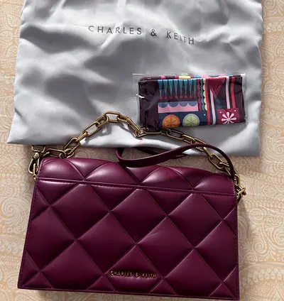 Charles & Keith Alcott Scarf Handle Quilted/Canvas Clutch (Style CK2-70770588 burgundy brand-new
