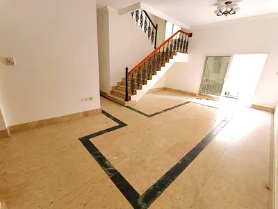 COMPOUND VILLA| 3 BEDROOMS|MAIDS ROOM| COMMON ENTRANCE