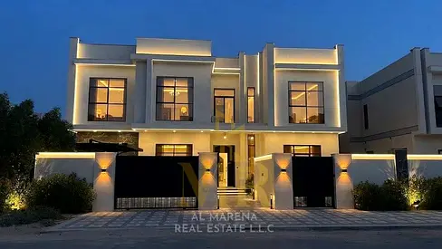 فيلا عائلية واسعة بتصميم عملي في المويهات 3 شارع وسكة تكييف مركزي فرصة مميزة لامتلاك فيلا واسعة تملك حر