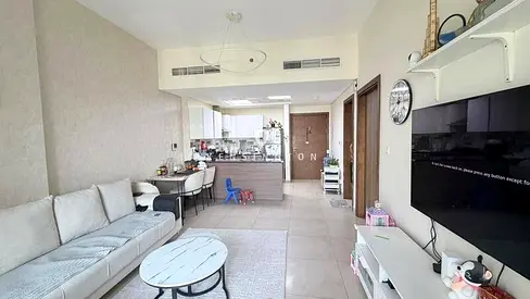Vacant | Big Layout | Vastu Unit | Semi Furnished