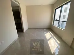 Be the first tenant in this excellent studio, featuring a spacious layout, a practical separate kitc