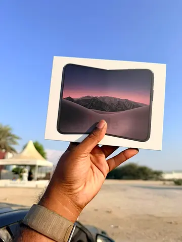 Iphone duo 256 GB -UAE TDRA sealed box (Night Sky)