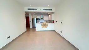 spacious 1bhk with kitchen appliance in closed to emrits tower metro rent only 90k