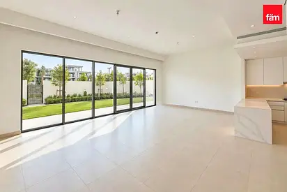 Near Lagoon | Community Expert | Private Elevator