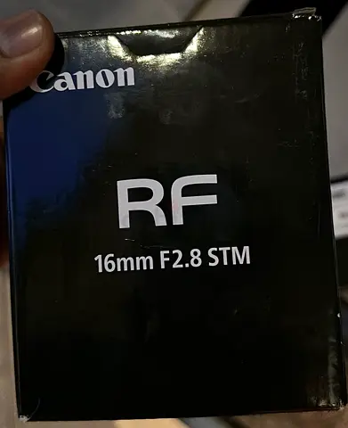 Canon RF 16mm F2.8 STM lens (boxed)