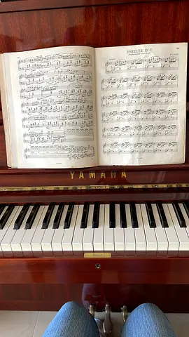 YAMAHA Upright Piano For Sale