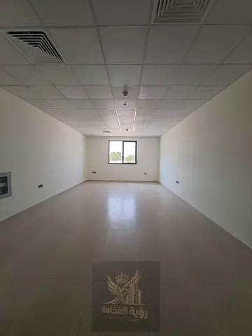 Brand-new studio, ready for its first tenant, offering practical features and extra benefits to mak