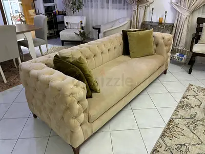Beige Chesterfield-style 3-seater Turkish Sofa