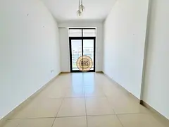 Burj Khalifa View | Huge balcony | Kitchen appliances |