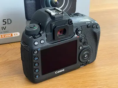 Canon 5D Mark IV / 24 - 105 Lens