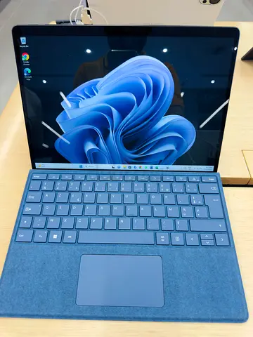 Microsoft Surface Pro with Type Cover - 2-in-1 Laptop Tablet (Good Condition)