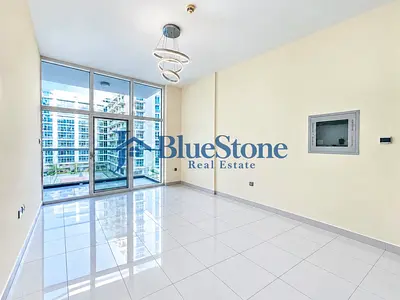 One Bed with Parking | Large Balcony