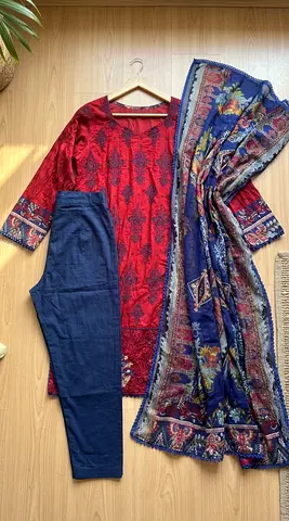 Red embroidered lawn kurta set with navy trousers and printed dupatta -xl