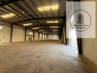 عقار صناعي مميز بمساحة أرض واسعة، وطاقة كهربائية عالية، ومكاتب إدارية، وسكن للعمال!