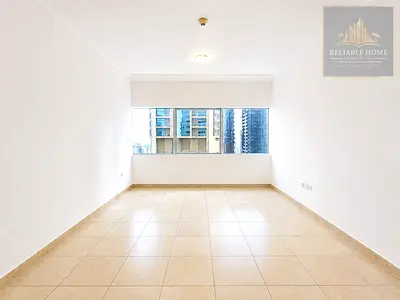 Full Glass Windows| Top Floor| 1BR