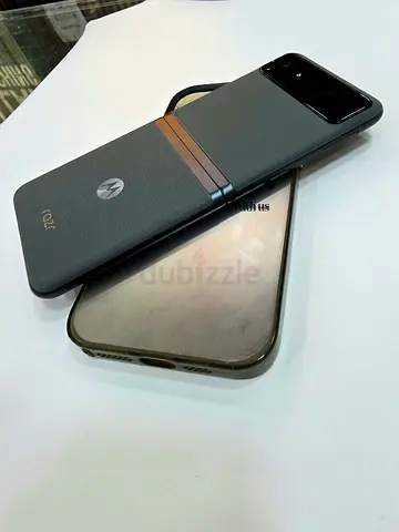 Moto razr 40