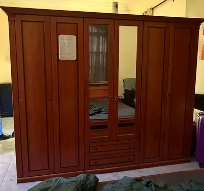 6 doors cupboard