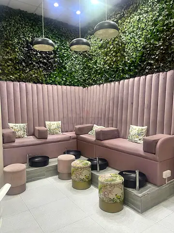 SALON FOR SALE – PRIME LOCATION IN AL TAAWUN, SHARJAH ✨
