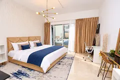 Huge Room for solo / couple / Dubai Marina