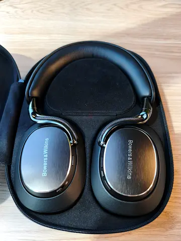 Bowers and Wilkins PX8 S2 - BUYER TO COLLECT - Barsha location