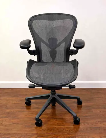 Herman miller Aeron remastered chair size B fully loaded