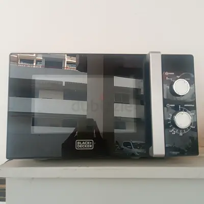 Black & Decker Compact Electric Oven - Good Working Condition
