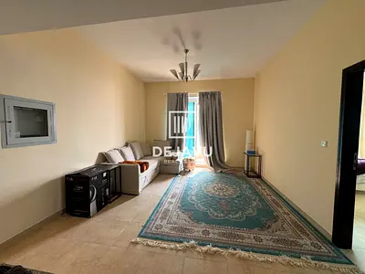 Spacious 2BR | 1 Parking | 921 Sqft