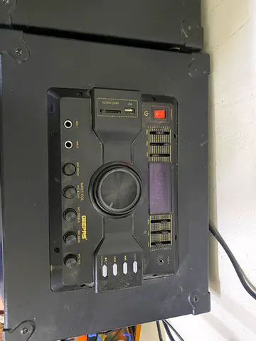 Used Geepas Home Audio Amplifier/Receiver - Needs Cleaning