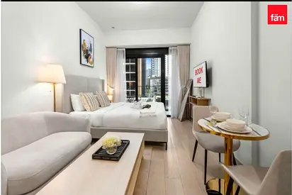 Fully Furnished | 4 Cheques | Amenities View