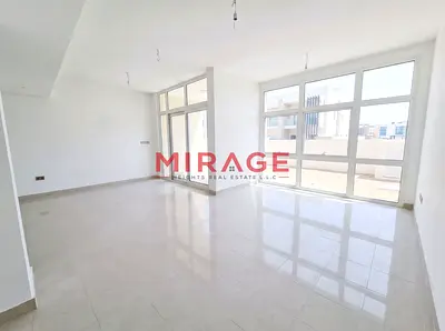 R2M14 Layout | 3BR+Maid | Closed Kitchen