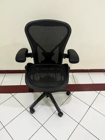 Herman Miller Aeron chair for selling.fully loaded chair