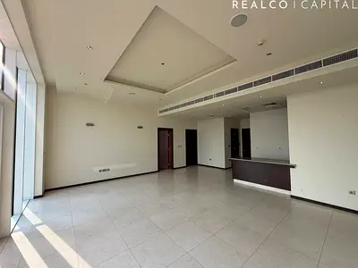 SEA VIEW | SPACIOUS | VACANT