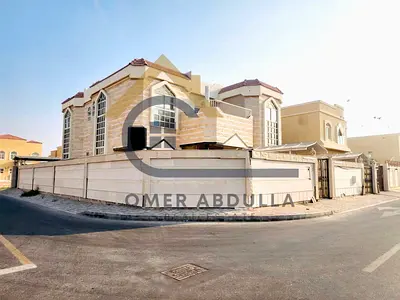 Prime Location-Spacious 6 Bedroom Villa with 4 master bedrooms-Hal& Majlis-Maid Room -Driver Room -