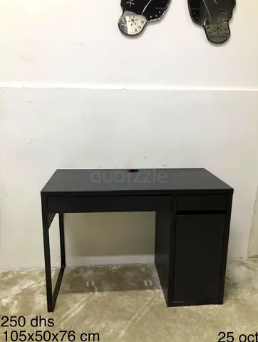 IKEA MIKE DESK (105x50x76 cm)