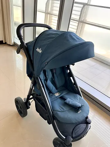 Joie single stroller - good condition, navy blue